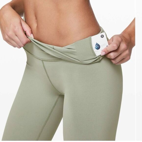 LULULEMON WUNDER UNDER HIGH RISE TIGHT 31” - Picture 3 of 8